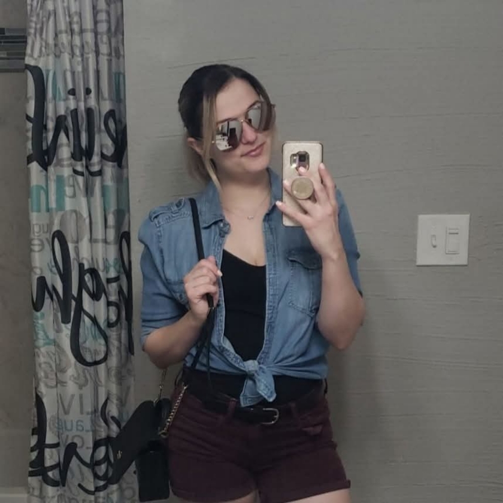 Meet your Posher, Christina